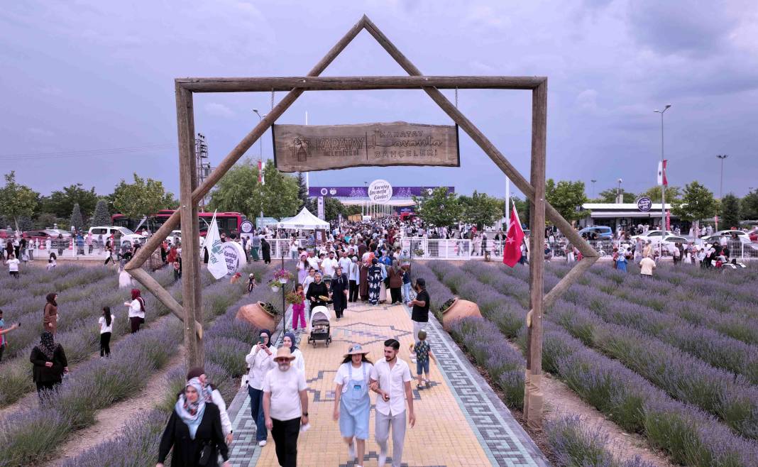Karatay'ın mor güzelliği bir kez daha büyüledi! 8